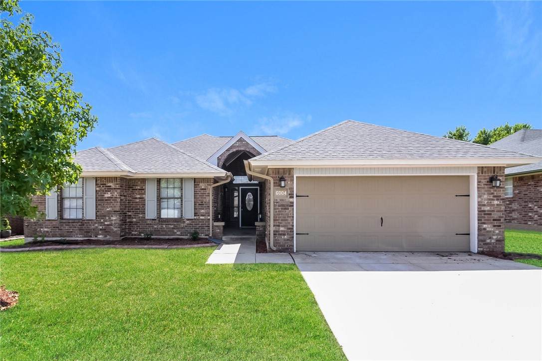 6004 85th Street - Photo 1