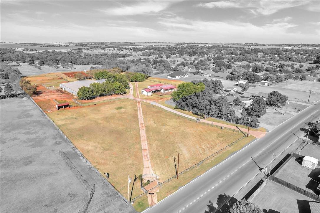807 Country Club Road - Photo 1