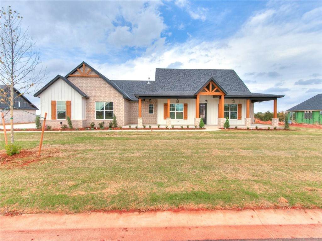 10020 Oakwood Drive - Photo 1