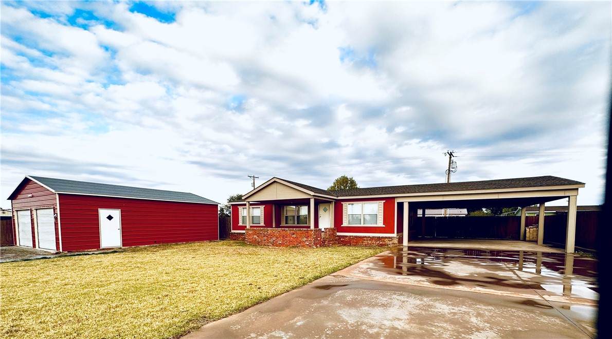 206 Adams - Photo 1