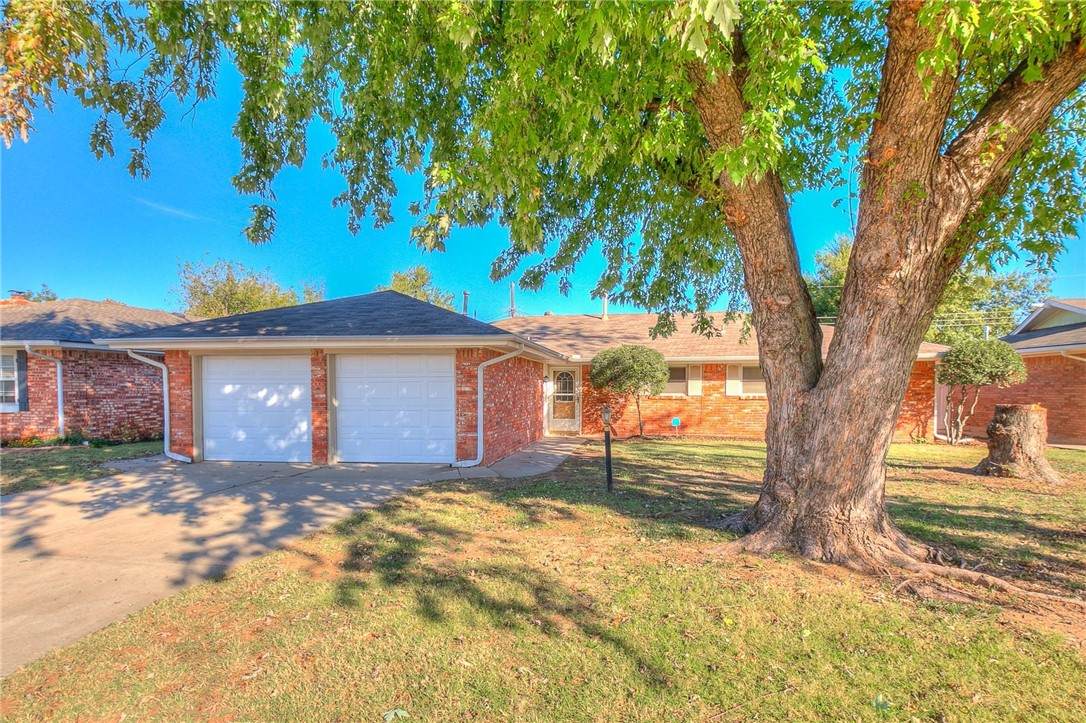 713 Fairlane Drive - Photo 1