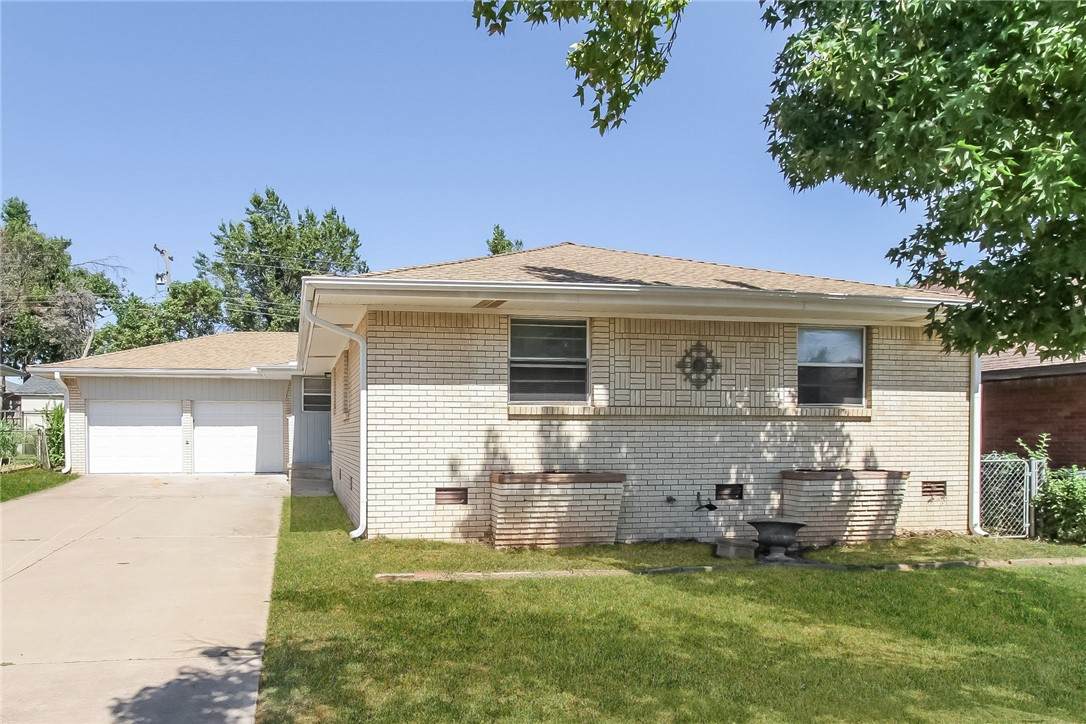 2425 44th Street - Photo 1