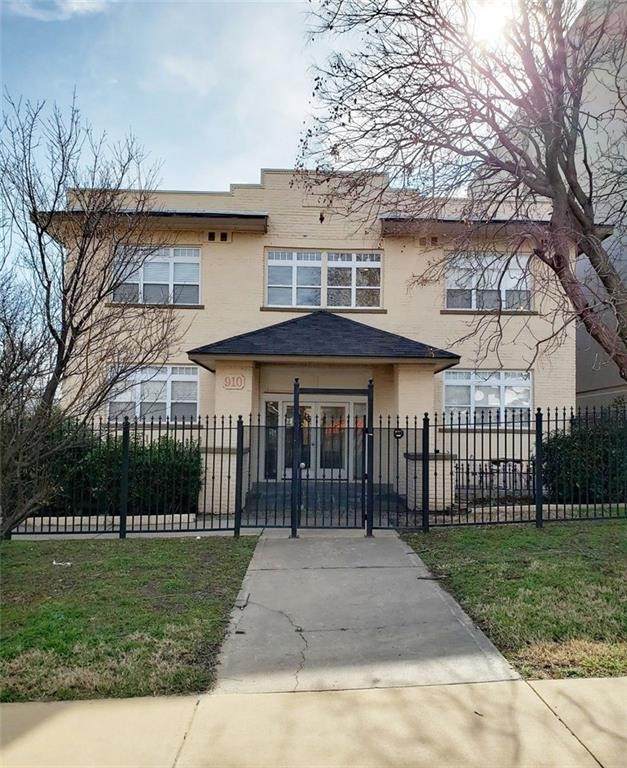 910 13th Street - Photo 1