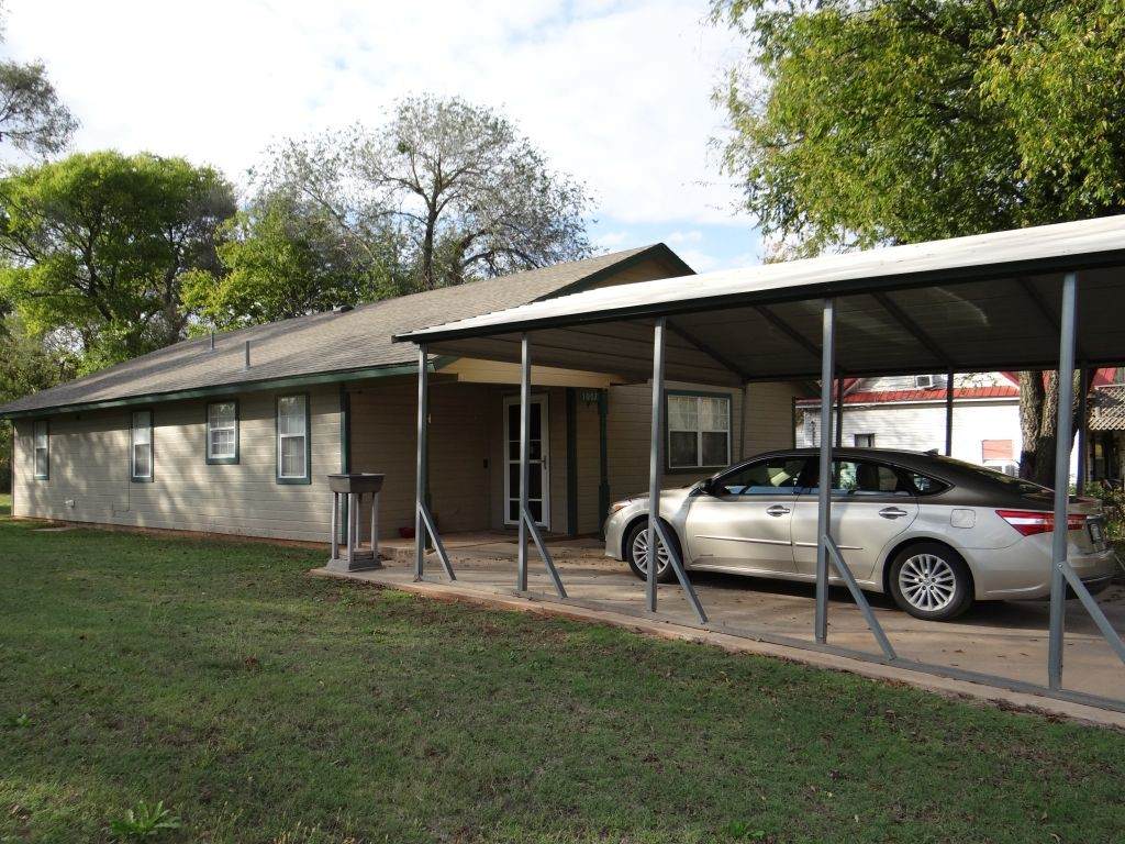 1002 Wilson Avenue - Photo 1