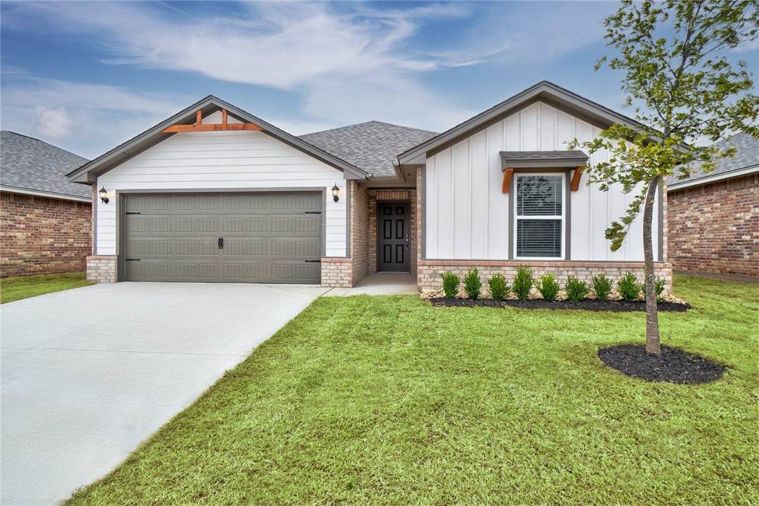 1704 Vermilion Lane - Photo 1