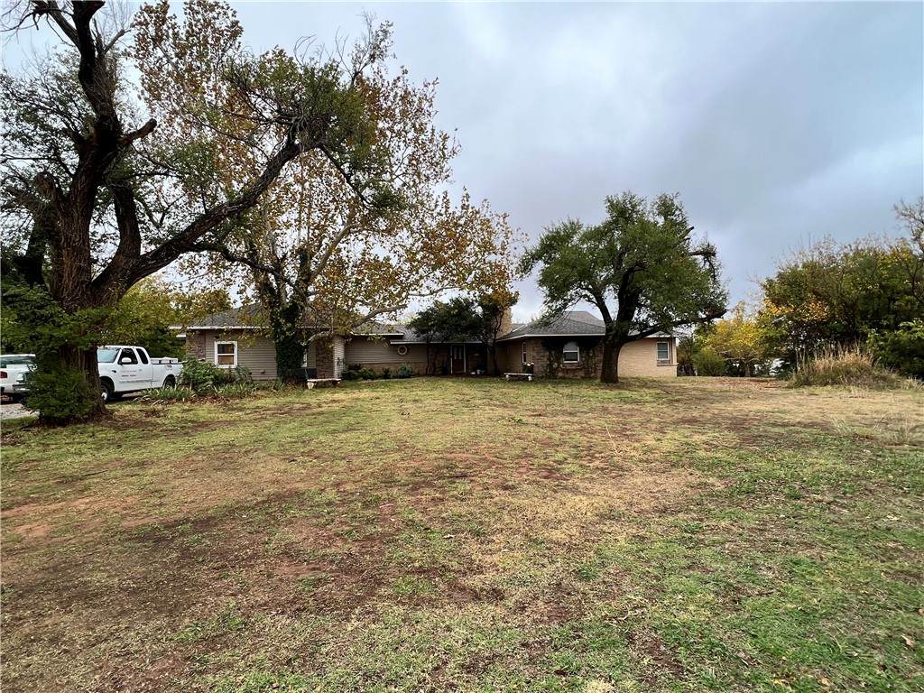 8708 Bryant Avenue - Photo 1