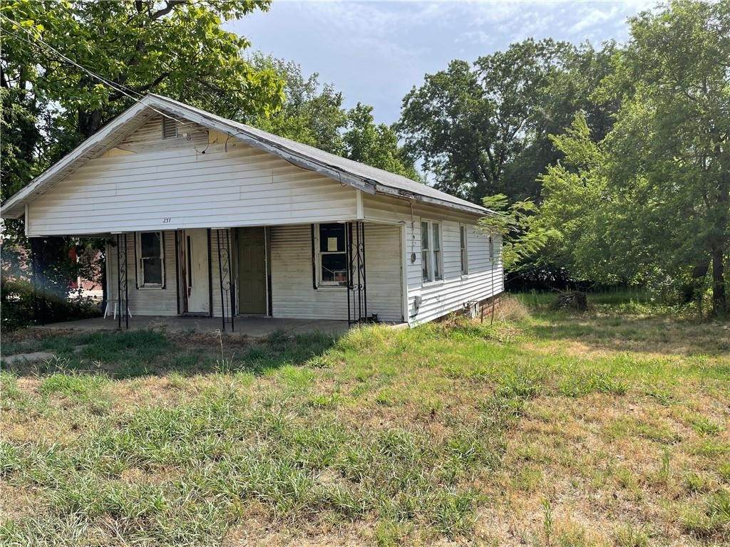 237 Mckinley Avenue - Photo 1