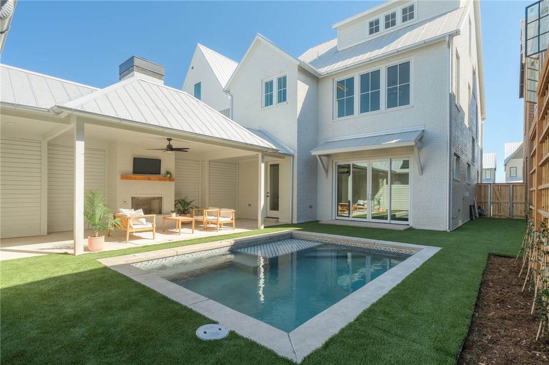 1917 Runway Boulevard - Photo 1