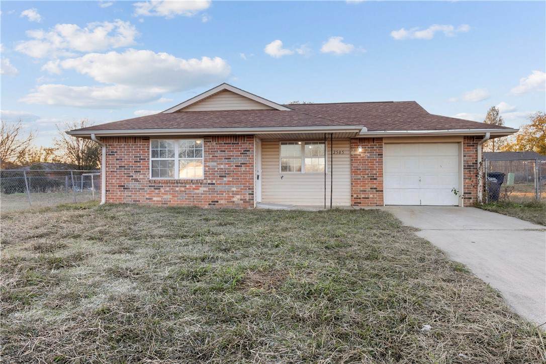 2505 Princeton - Photo 1