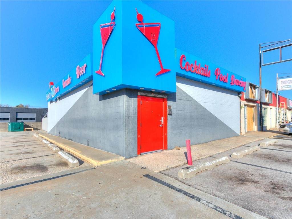 2125 Air Depot Boulevard - Photo 1