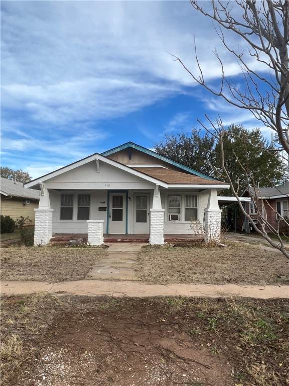 518 Hudson Street - Photo 1