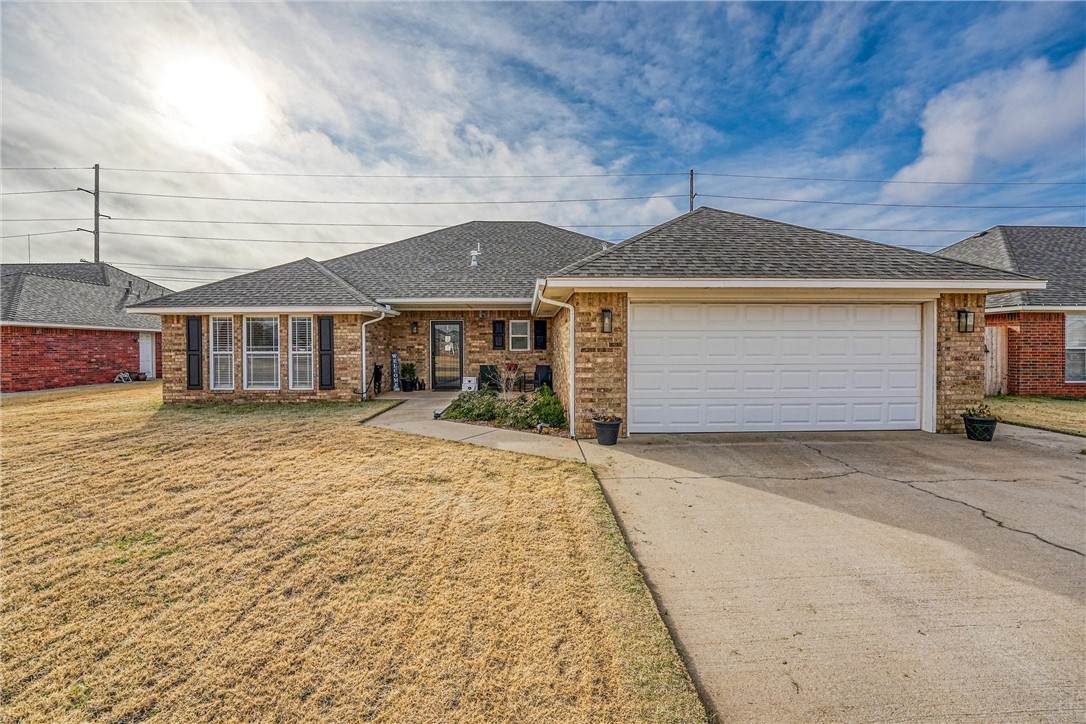 1808 Cougar Circle - Photo 1