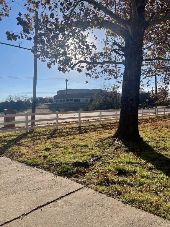 1801 63 Street - Photo 1