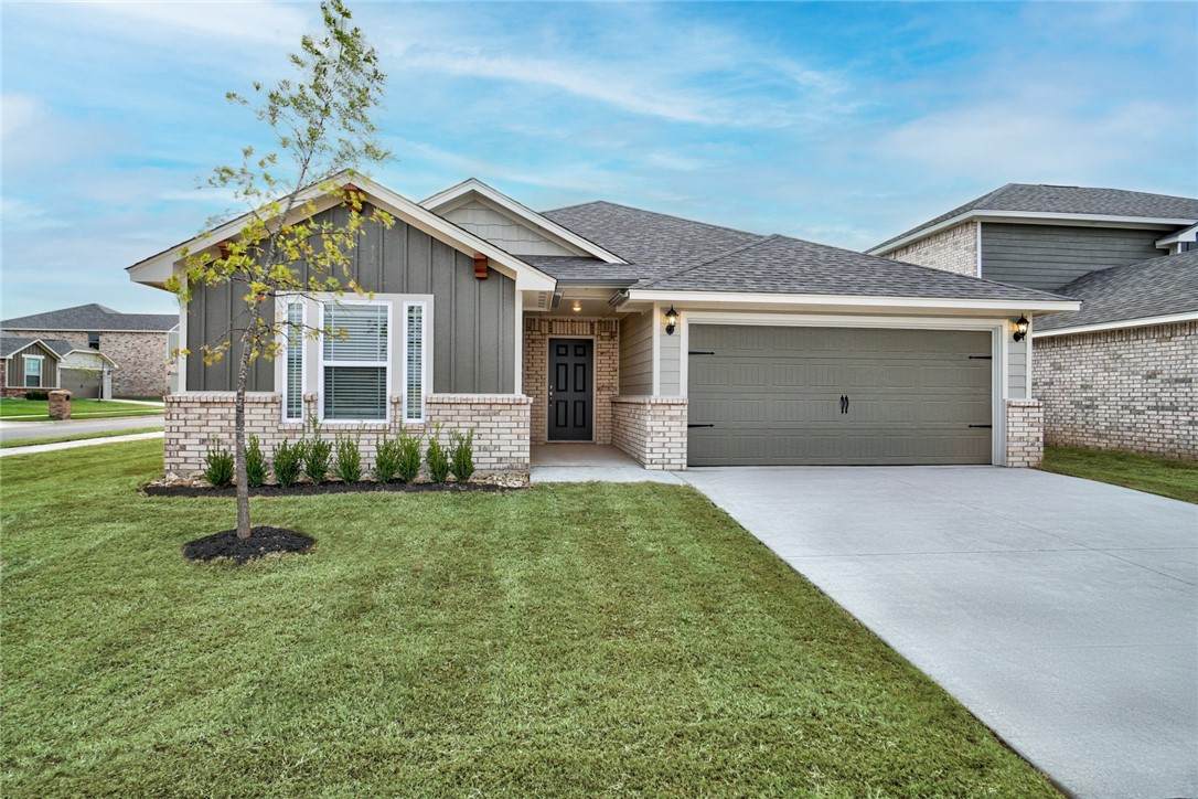 1708 Vermilion Lane - Photo 1