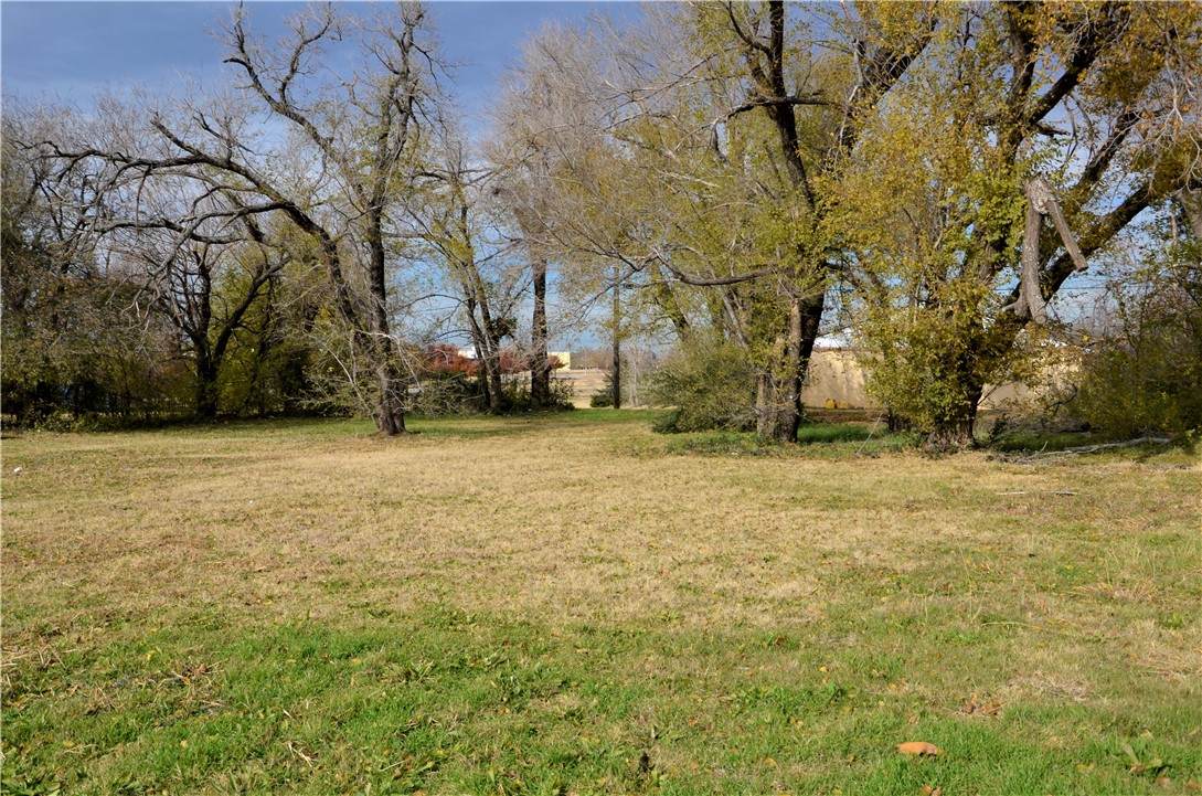 625 29th Street - Photo 1