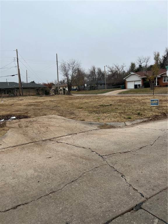 1533 44th Street - Photo 1
