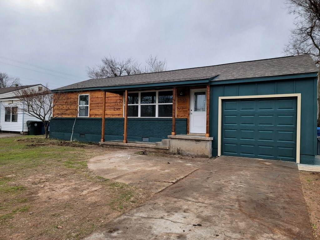 1721 Thompson Drive - Photo 1