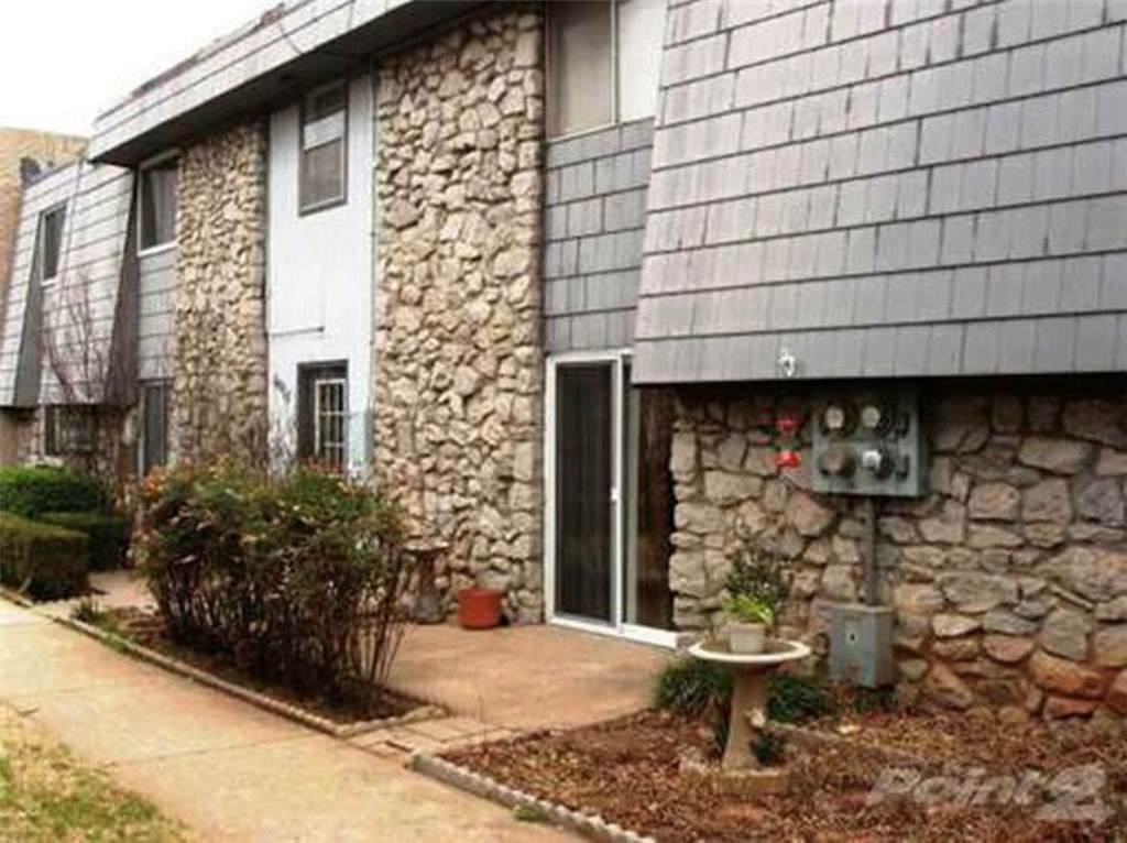 6014 Nw Expressway - Photo 1