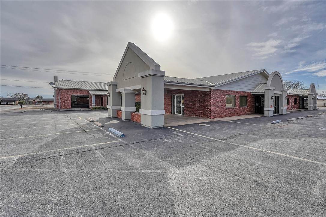 1415 Watts Street - Photo 1
