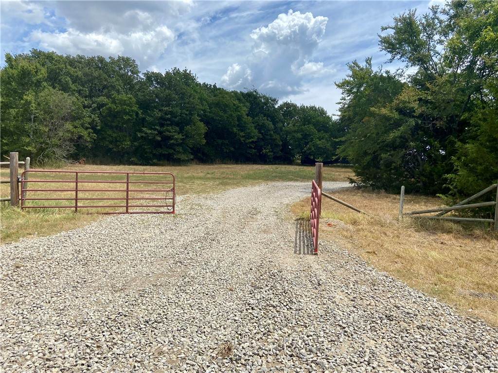 11834 State Highway 56 - Photo 1