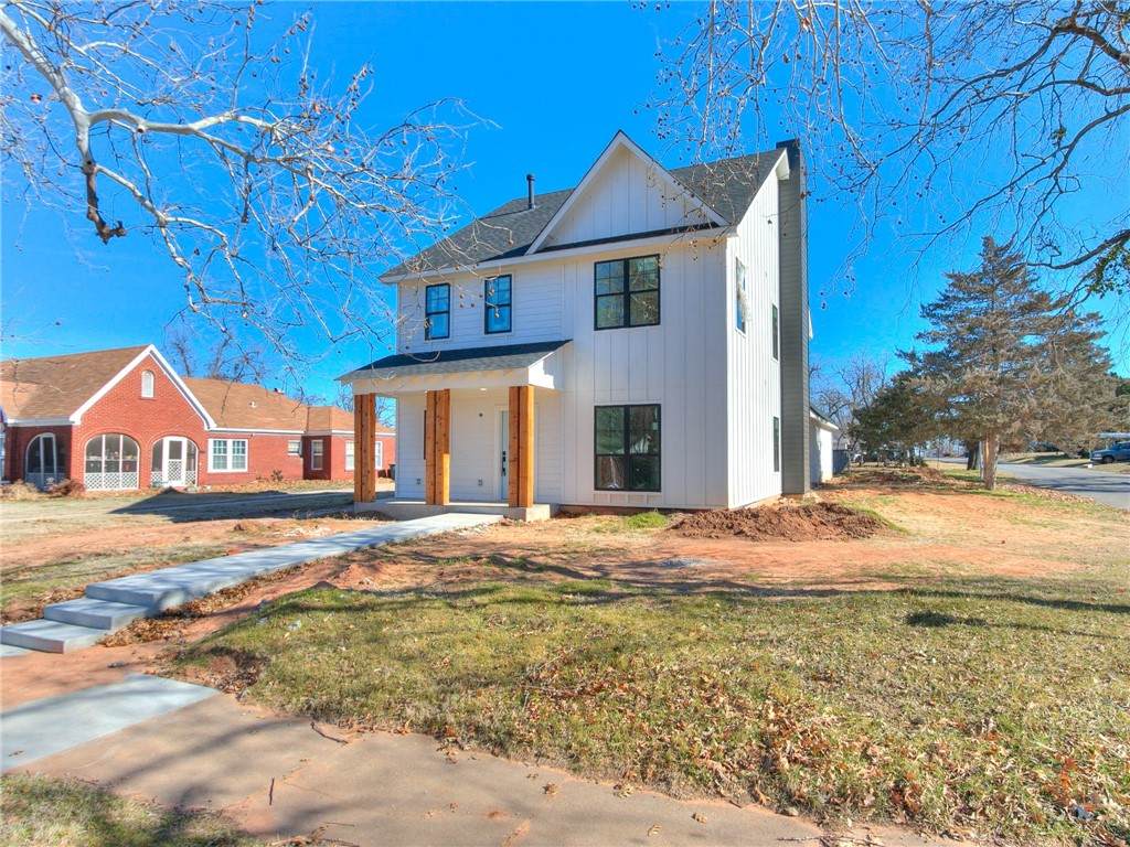 1027 7th Street - Photo 1
