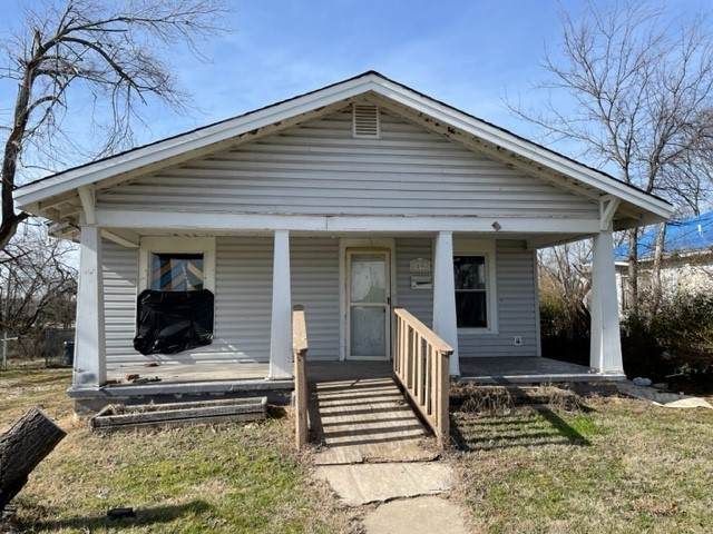 9 University Street - Photo 1