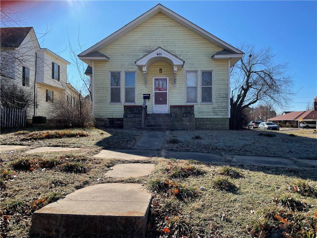 601 Mansur Avenue - Photo 1
