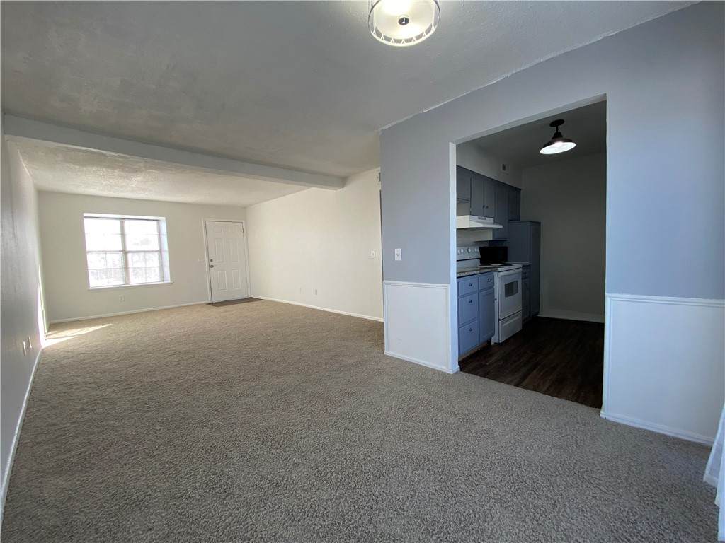 11413 May Avenue - Photo 1