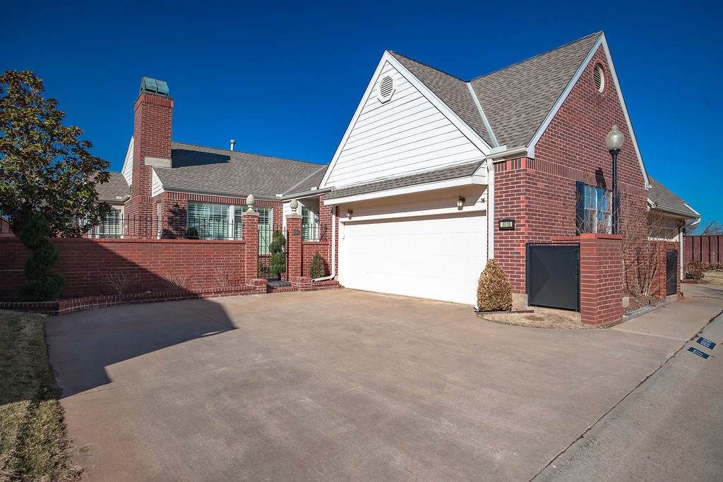 8916 May Avenue - Photo 1