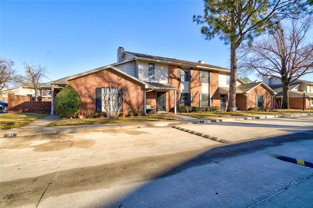 9009 May Avenue - Photo 1