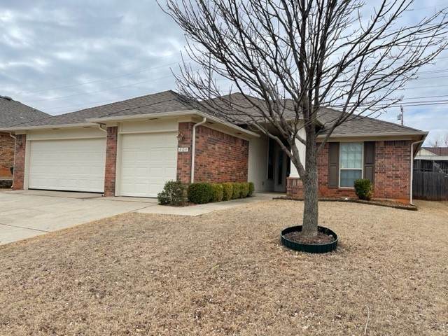 404 Lone Oak Drive - Photo 1