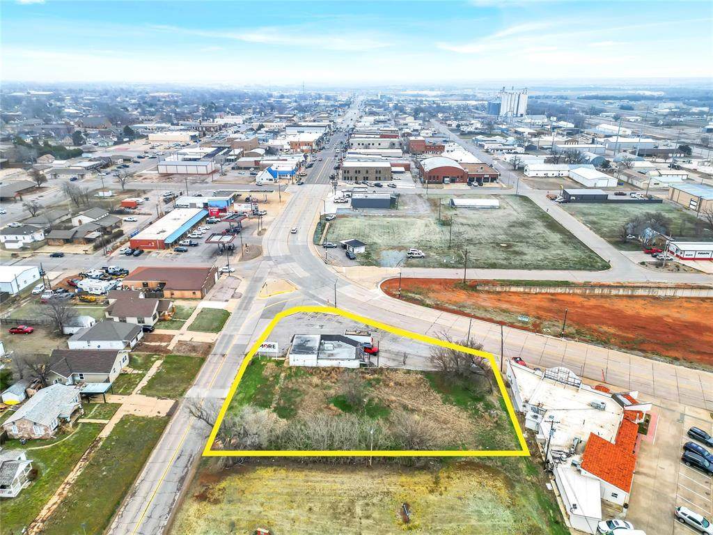 400 Main Street - Photo 1