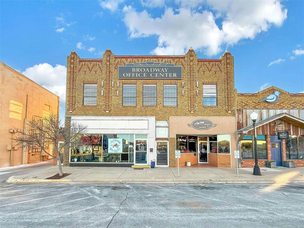 114 Broadway Avenue - Photo 1