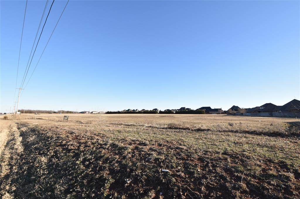 8100 Memorial Road - Photo 1