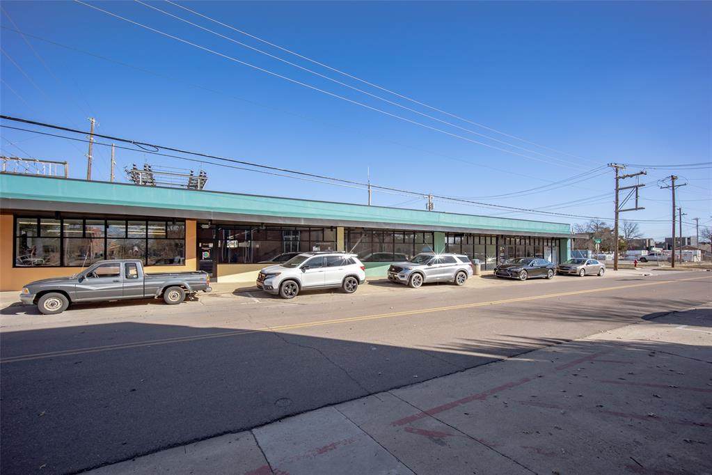 121 Santa Fe Avenue - Photo 1