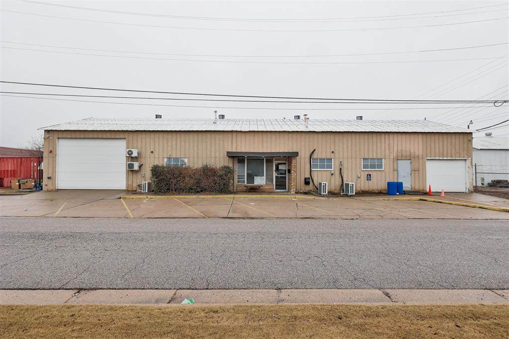 3003 Oklahoma Avenue - Photo 1