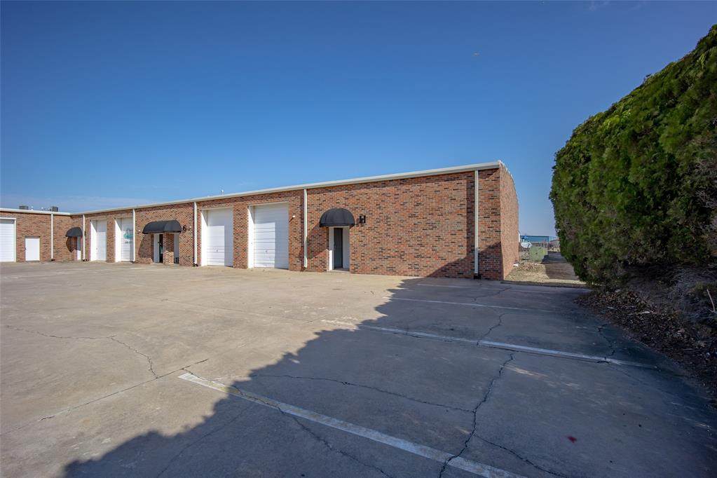 3221 Bart Conner Drive - Photo 1