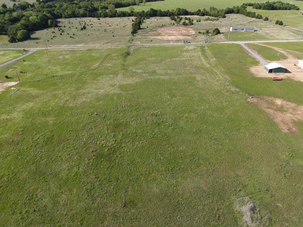 6 Victory Lane - Photo 1