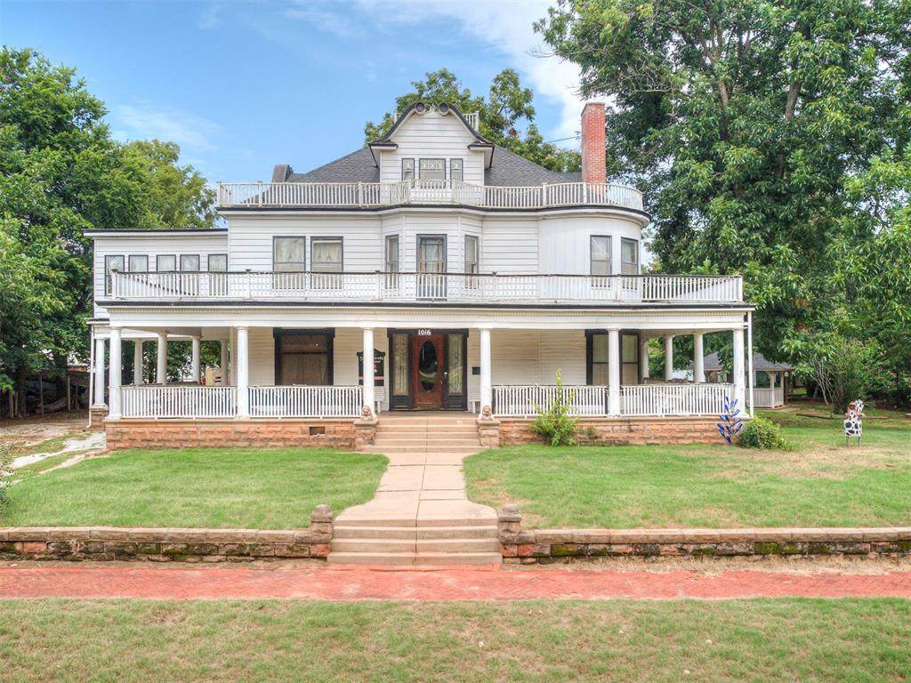 1016 Warner Avenue - Photo 1