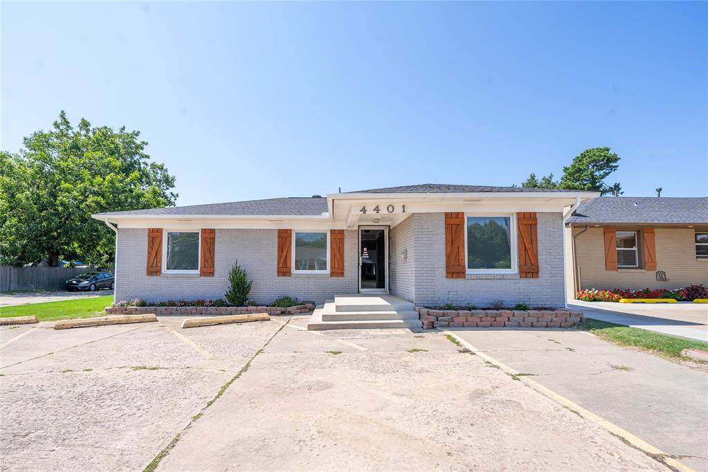 4401 Meridian Avenue - Photo 1