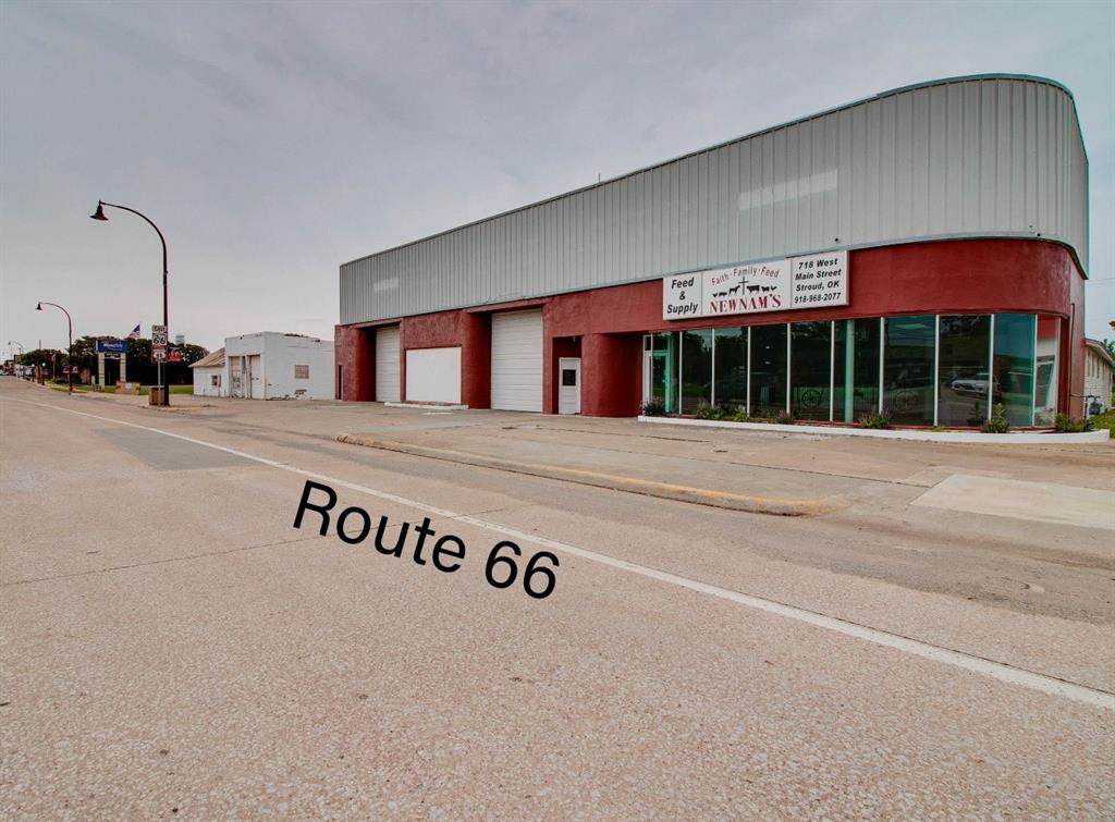 718 Main Street - Photo 1