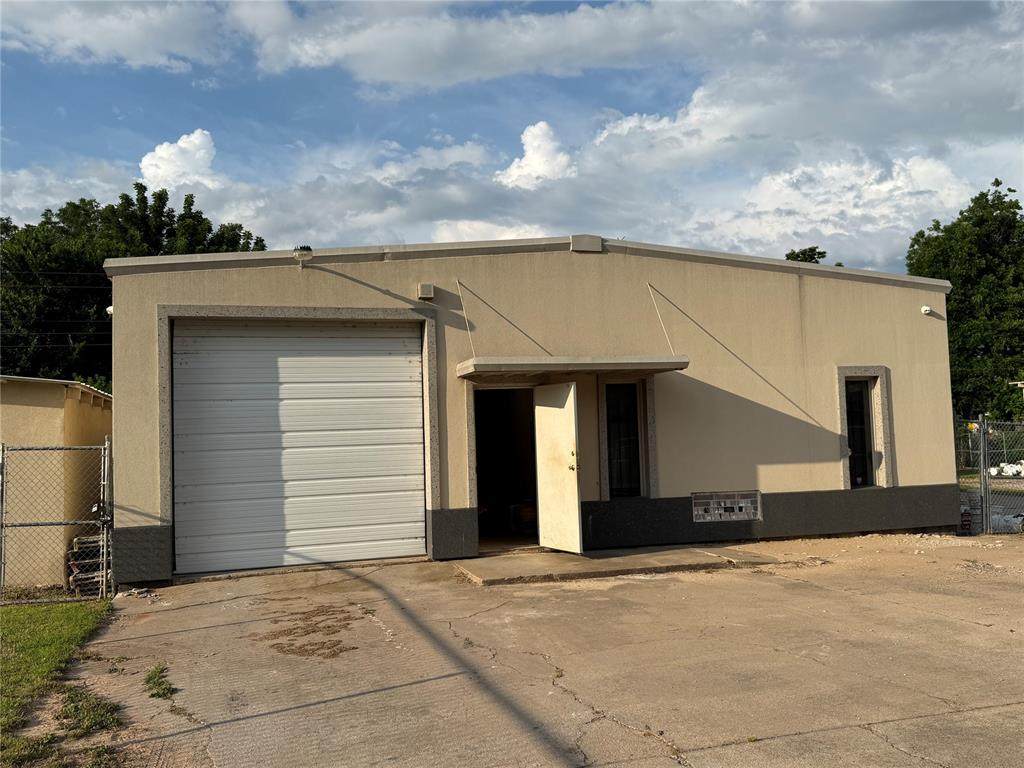 1128 17th Street - Photo 1