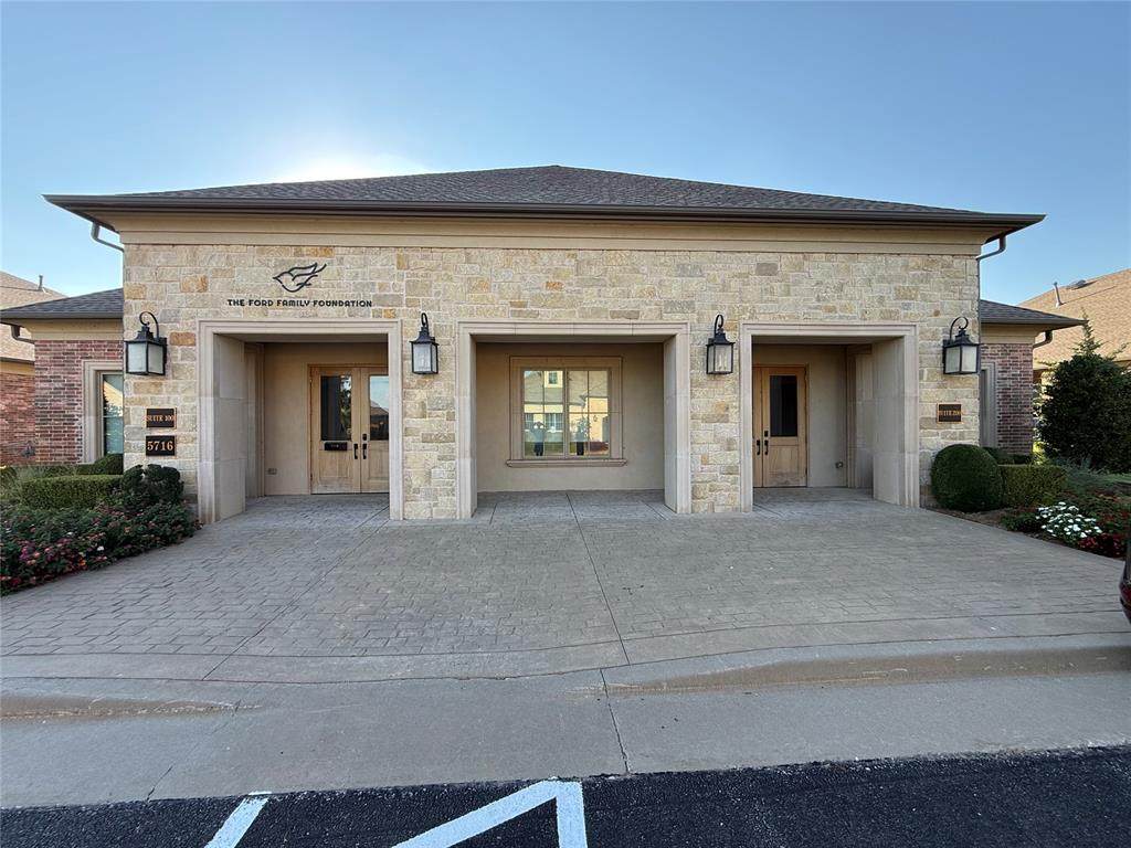 5716 135th Street - Photo 1