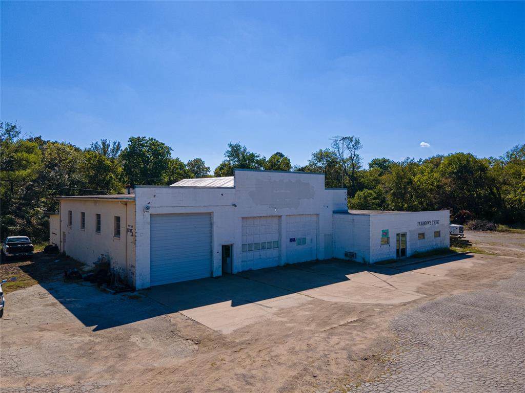 1501 Main Street - Photo 1