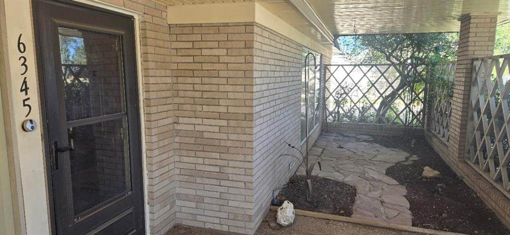 6345 Glenbrook Court - Photo 1