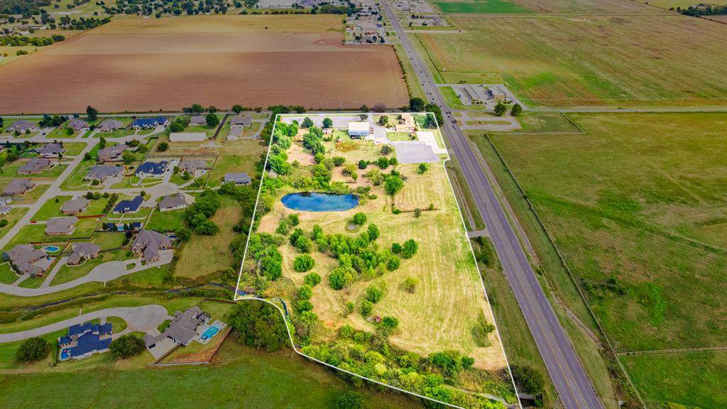 1675 32nd Street - Photo 1