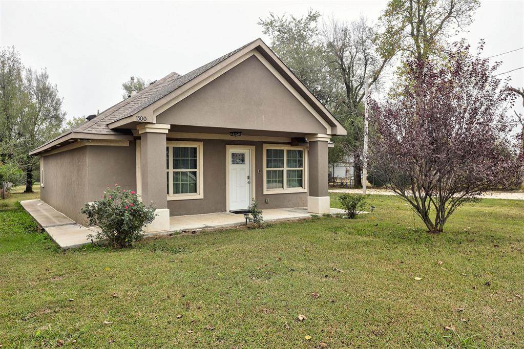 1500 Douglas Boulevard - Photo 1