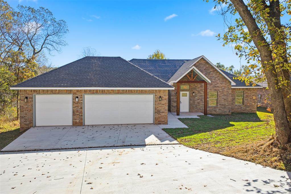 12414 Oak Alley - Photo 1