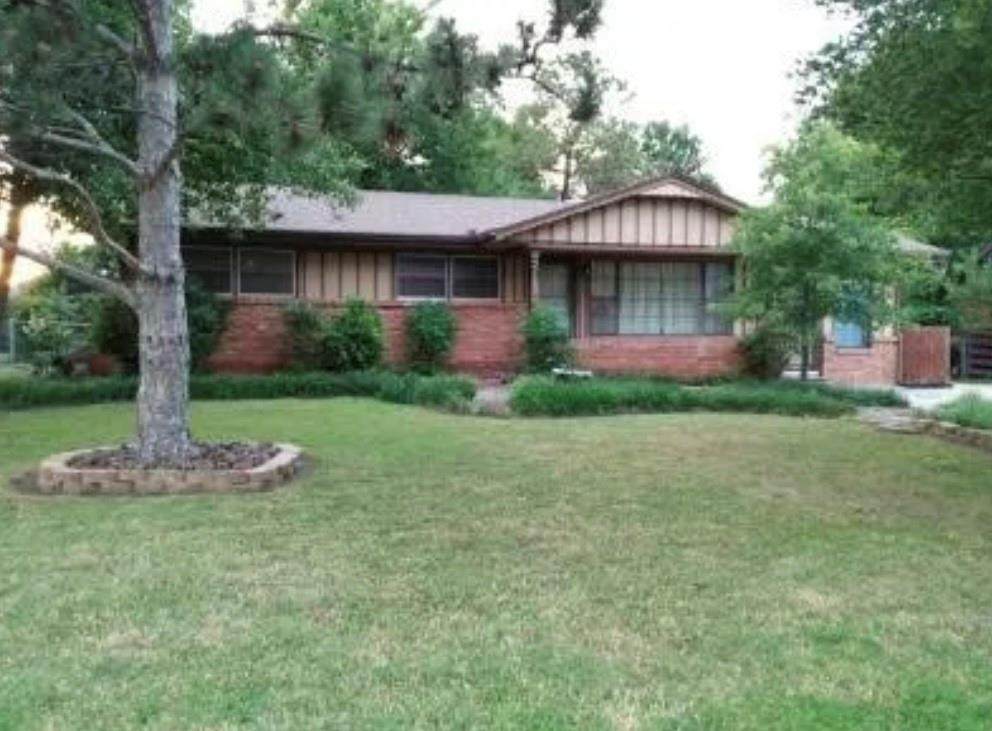 706 Neal Circle - Photo 1