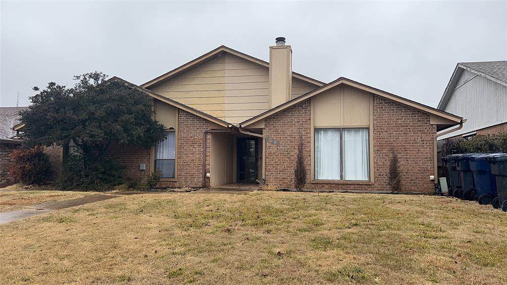 529 137th Street - Photo 1